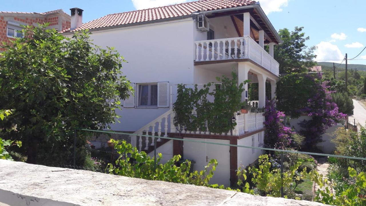 Apartment Ana Gornji Karin Extérieur photo